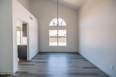 8061 E Hampton Dr, Tucson, AZ 85715 photo 7