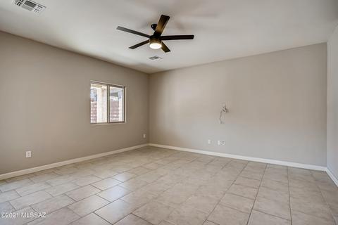 12143 E Metz Dr, Vail, AZ 85641 photo 4