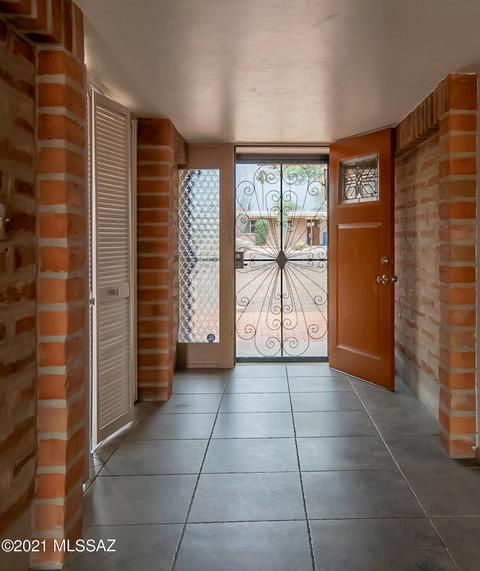 5645 E 9th St, Tucson, AZ 85711 photo 6