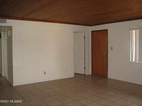 857 S Post Rd, Benson, AZ 85602 photo 4
