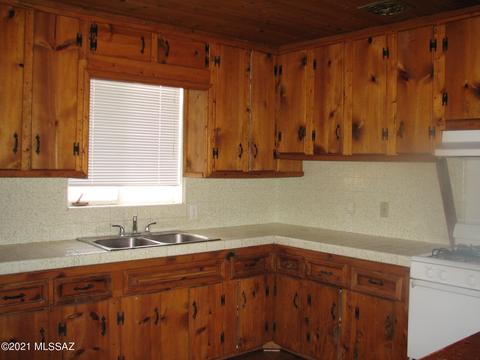 857 S Post Rd, Benson, AZ 85602 photo 9