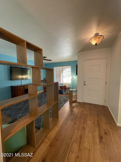 5471 E Craycroft Cir, Tucson, AZ 85718 photo 4