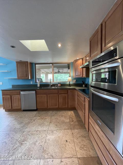5471 E Craycroft Cir, Tucson, AZ 85718 photo 7