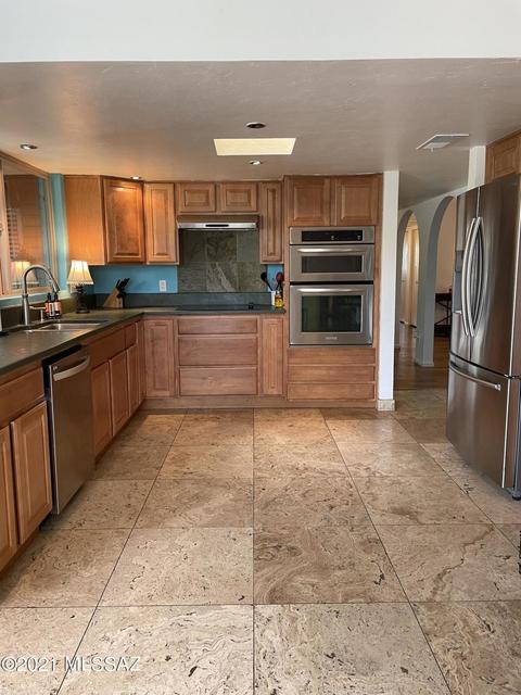 5471 E Craycroft Cir, Tucson, AZ 85718 photo 6