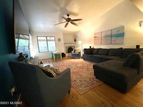 5471 E Craycroft Cir, Tucson, AZ 85718 photo 2