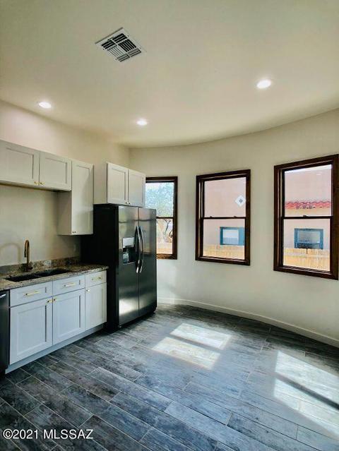 828 E 7th St, Tucson, AZ 85719 photo 13