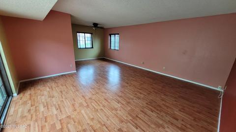 8424 E Brookside Ln, Tucson, AZ 85710 photo 5