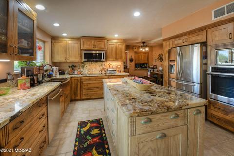 9407 E Indio Pl, Tucson, AZ 85749 photo 8