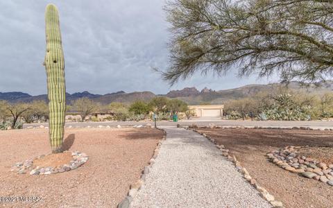 9550 E Walnut Tree, Tucson, AZ 85749 photo 2