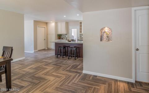 9550 E Walnut Tree, Tucson, AZ 85749 photo 3