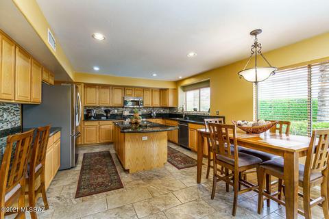 7819 E Whileaway Pl, Tucson, AZ 85750 photo 15