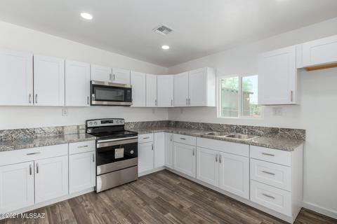 831 E 34th St, Tucson, AZ 85713 photo 8