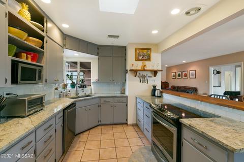 2247 E Hampton St, Tucson, AZ 85719 photo 12