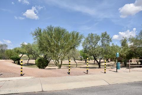 7449 E Fair Meadows Loop, Tucson, AZ 85756 photo 6