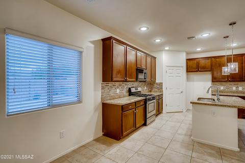 8908 E Abrams Loop, Tucson, AZ 85710 photo 11