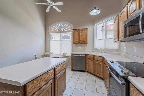 64465 E Wind Ridge Cir, Tucson, AZ 85739 photo 6
