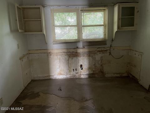 117 Edward St, Nogales, AZ 85621 photo 3