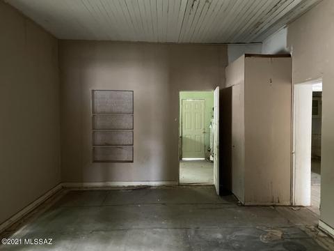 117 Edward St, Nogales, AZ 85621 photo 2