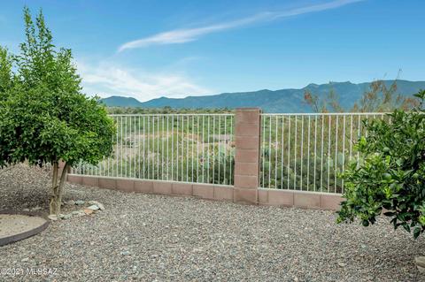 60849 Eagle Mountain Dr, Tucson, AZ 85739 photo 2