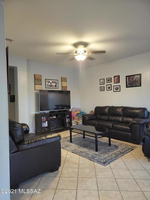 21185 E Frontier Rd, Red Rock, AZ 85145 photo 2
