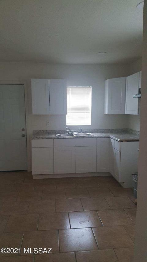 802 E 34th St, Tucson, AZ 85713 photo 16
