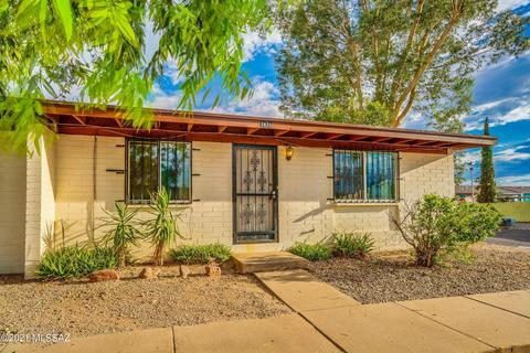 7471 E Desert Spring Dr, Tucson, AZ 85730 photo 1