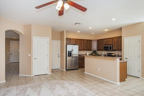 12554 E Red Iron Trl, Vail, AZ 85641 photo 5