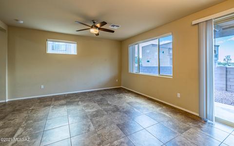 240 E Scepter Ln, Vail, AZ 85641 photo 9