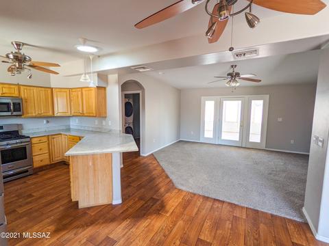 7051 E 4th St, Tucson, AZ 85710 photo 3