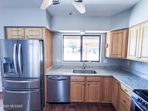 7051 E 4th St, Tucson, AZ 85710 photo 7