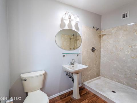 7051 E 4th St, Tucson, AZ 85710 photo 12