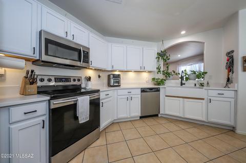 7195 E Bloomtree Ln, Tucson, AZ 85756 photo 3