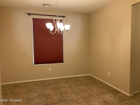 339 E Refuge Loop, Vail, AZ 85641 photo 4