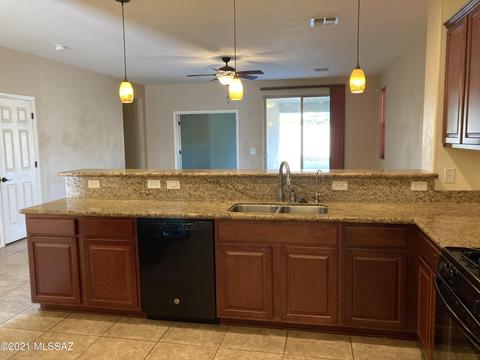 339 E Refuge Loop, Vail, AZ 85641 photo 1