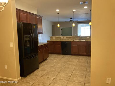 339 E Refuge Loop, Vail, AZ 85641 photo 7