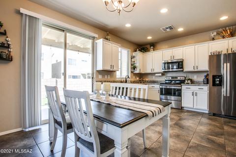 224 E Scepter Ln, Vail, AZ 85641 photo 9