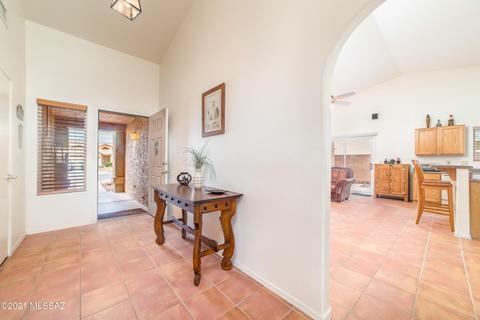 9272 E Bent Creek Way, Tucson, AZ 85747 photo 6