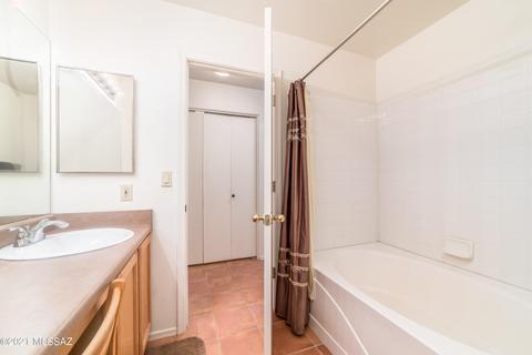 9272 E Bent Creek Way, Tucson, AZ 85747 photo 30