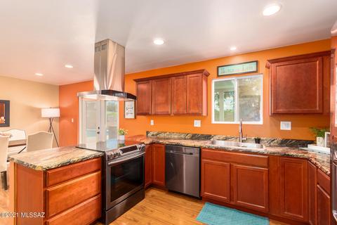 9860 E Celeste Dr, Tucson, AZ 85730 photo 6