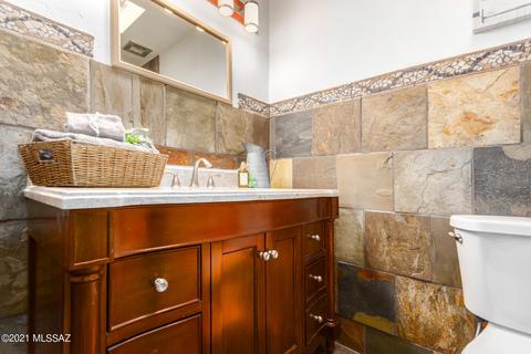 9860 E Celeste Dr, Tucson, AZ 85730 photo 11