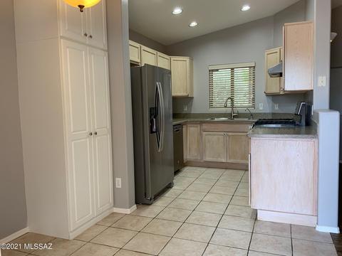 8869 E Mountain Spring Dr, Tucson, AZ 85747 photo 11