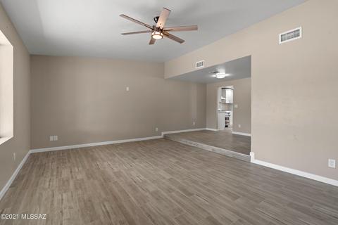 2873 E Lucca Ln, Vail, AZ 85641 photo 8