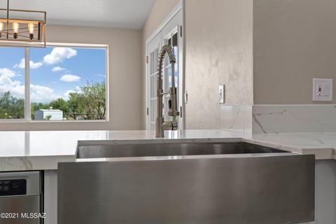 2873 E Lucca Ln, Vail, AZ 85641 photo 9