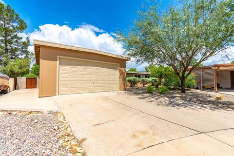 8009 E 7th St, Tucson, AZ 85710 photo 2