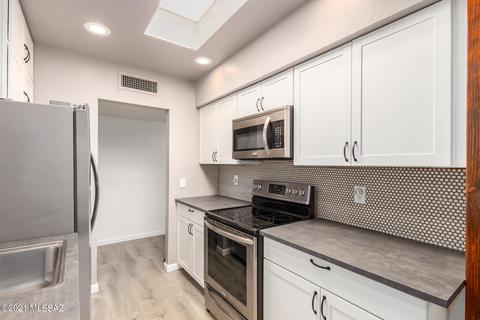 600 E River Rd #S, Tucson, AZ 85704 photo 9
