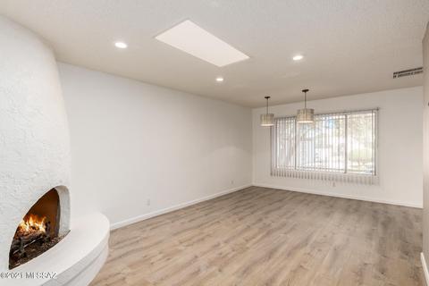 600 E River Rd #S, Tucson, AZ 85704 photo 4