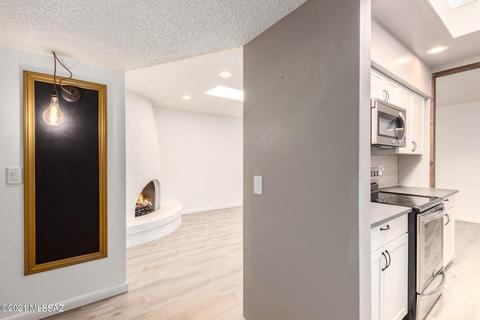 600 E River Rd #S, Tucson, AZ 85704 photo 3