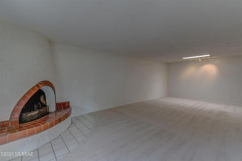 9810 E 2nd St, Tucson, AZ 85748 photo 5