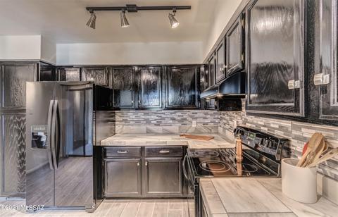 9810 E 2nd St, Tucson, AZ 85748 photo 8