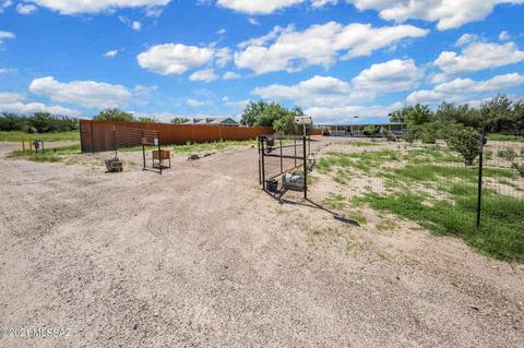 1217 E Forrest Ln, Benson, AZ 85602 photo 2